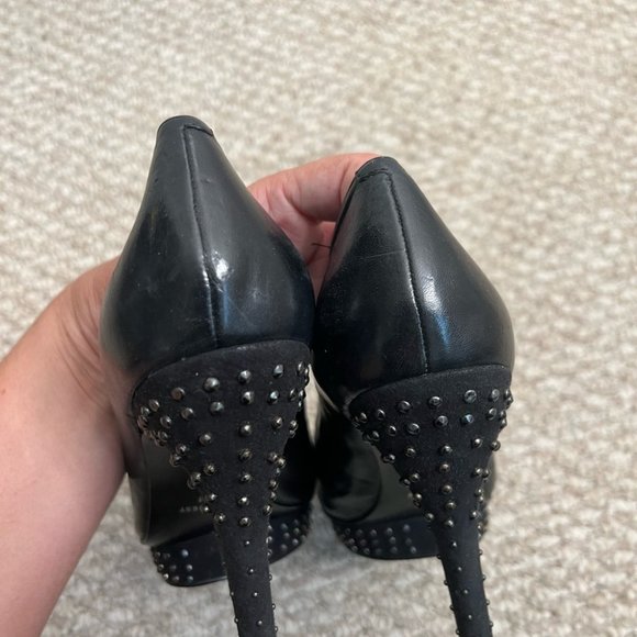 Nine West platform black peep toe heels studded size 10 - Picture 8 of 9